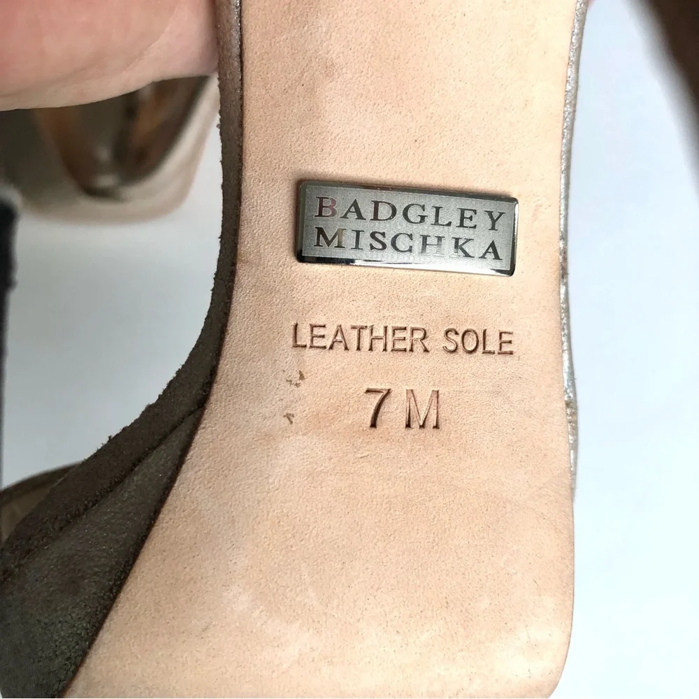 Badgley Mischka Rose Gold Sandals Leather Platform